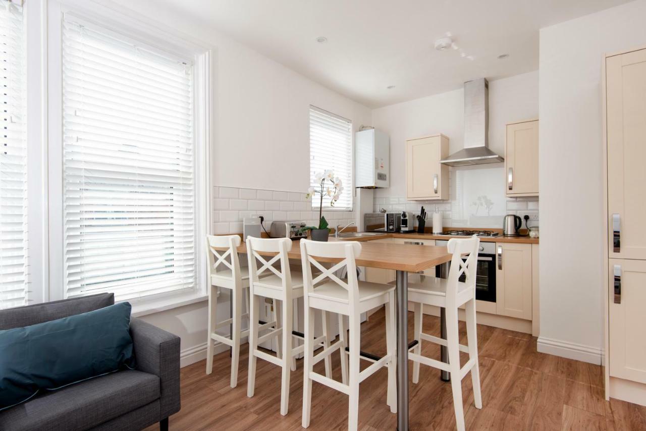 Francis Heights - Modern 2 Double Bedroom Apartment In Southsea, Portsmouth Exterior photo